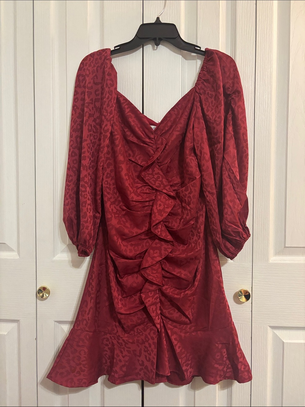 She + Sky Red Leopard-Print Ruched Puff-Sleeve Dress